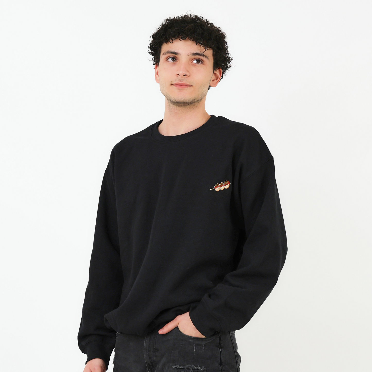 CREW-NECK